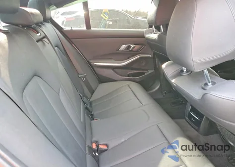 2021 BMW 330Xi z USA, uszkodzony, nr VIN 3MW5R7J09M8B55514